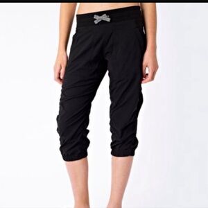 IVIVVA Dance Studio Crops Live to Move Black Size 12 Girls